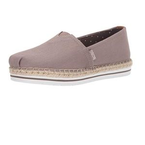 New Skechers Women's Bobs Memory Foam Slip On